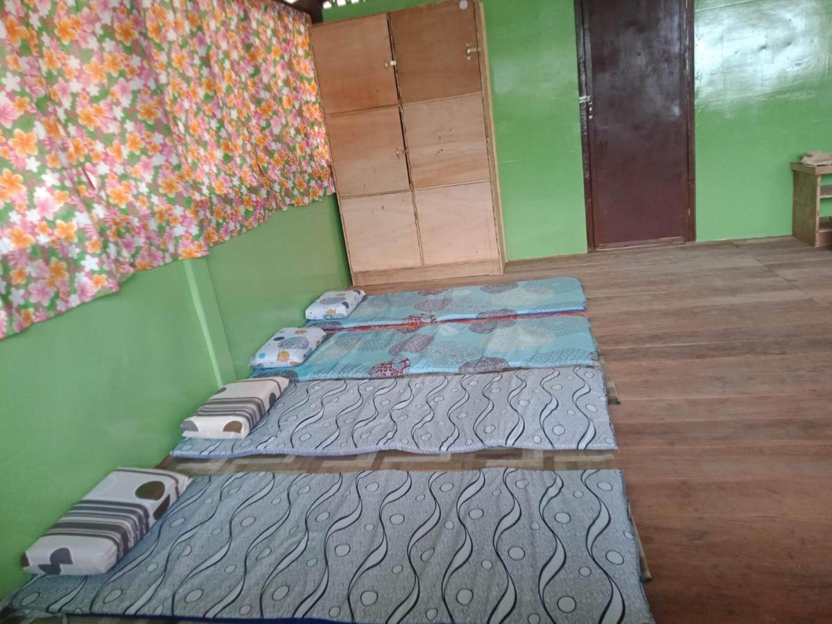 Roca'S Homestay Backpackers Chalet Batuan Экстерьер фото