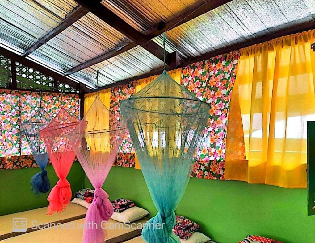 Roca'S Homestay Backpackers Chalet Batuan Экстерьер фото