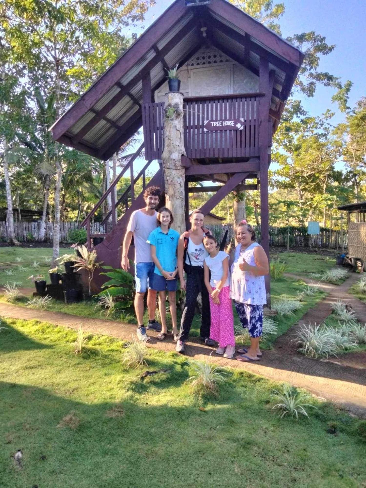 Roca'S Homestay Backpackers Chalet Batuan Экстерьер фото
